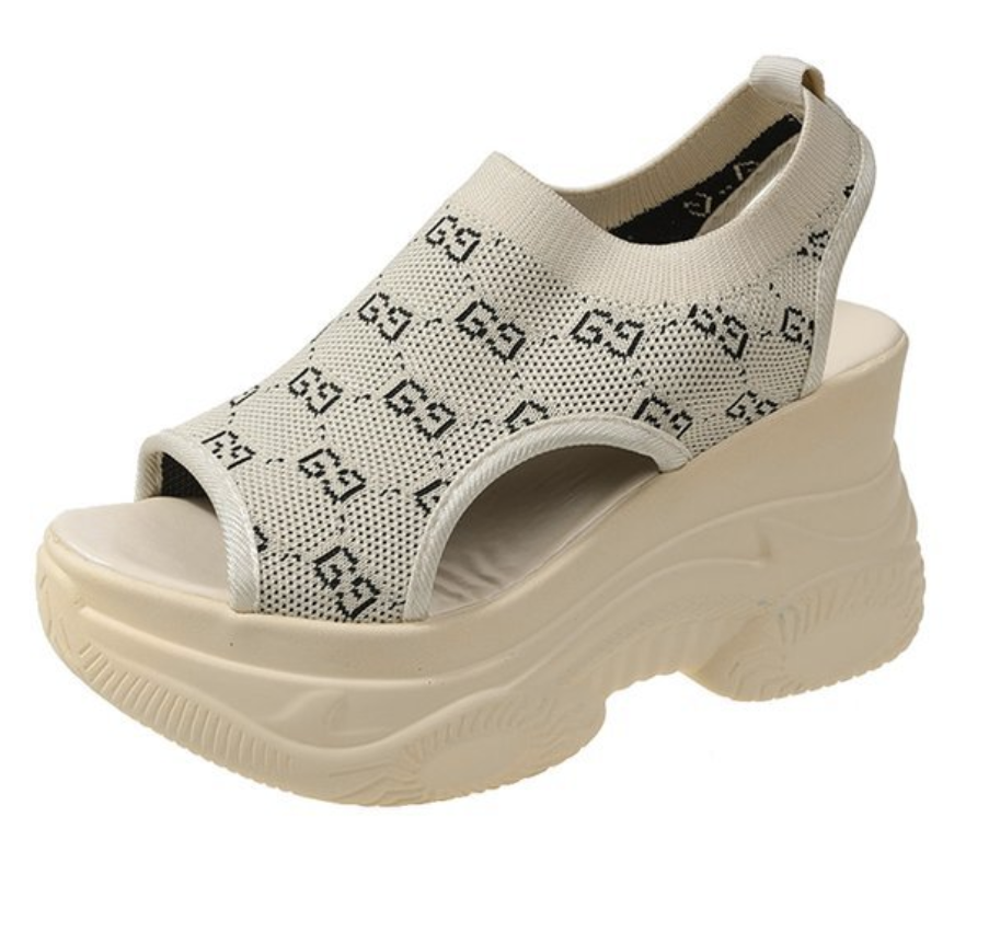 Sporty Platform Sandals with Open Toe Design S-152