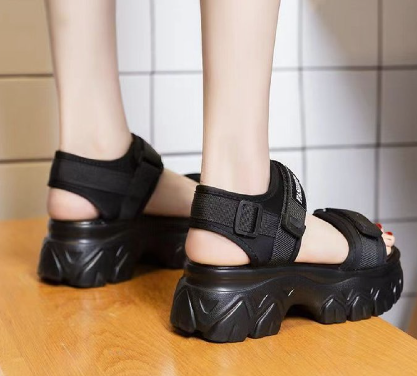 Fashionable Thick Soles Sandals with Strap Closures S-150