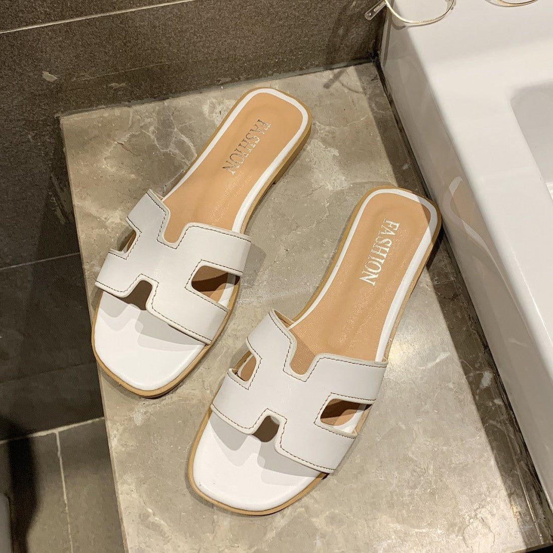 Designer Flat Bottomed HERMEZ PATTEREN Slippers S-98