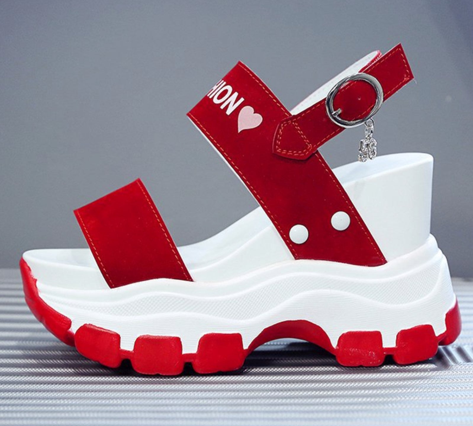 Modern Chunky Platform Red Sandals with Fashion Strap and Heart Motif