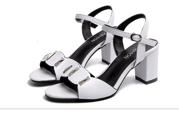 Sophisticated Block Heel Sandals with Silver Buckle Detail S-44