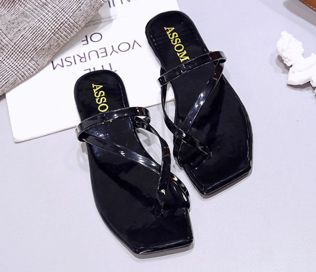 Elegant Patent Leather Thong Sandals with Minimalist Design S-33