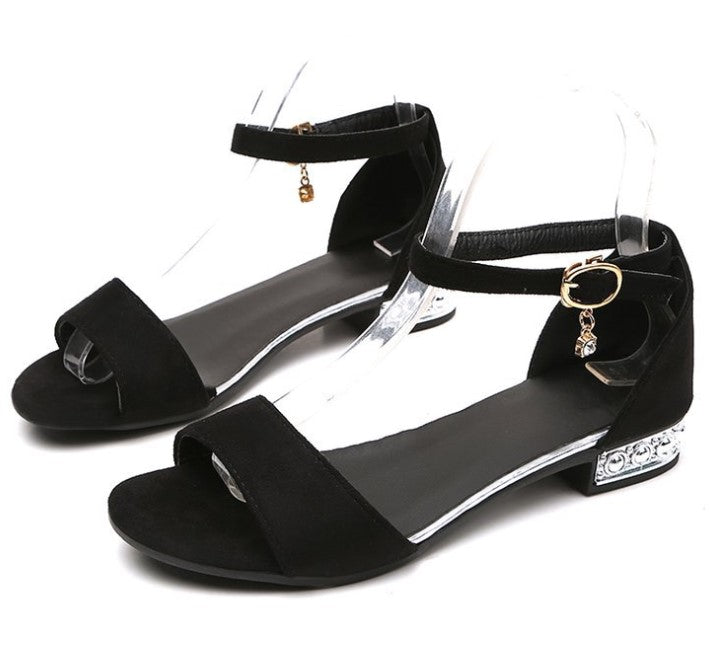 Elegant Flat Sandals with Decorative Heel and Dainty Ankle Charm S-40