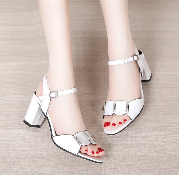 Sophisticated Block Heel Sandals with Silver Buckle Detail S-44