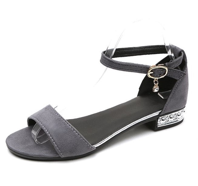 Elegant Flat Sandals with Decorative Heel and Dainty Ankle Charm S-40