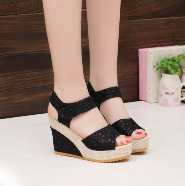 Elegant Lace Espadrille Wedges with Comfort Fit Design S-15