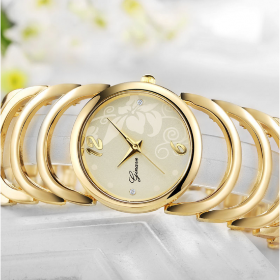 Woman Hollow Design Gold with White Dial Bracelet Watch