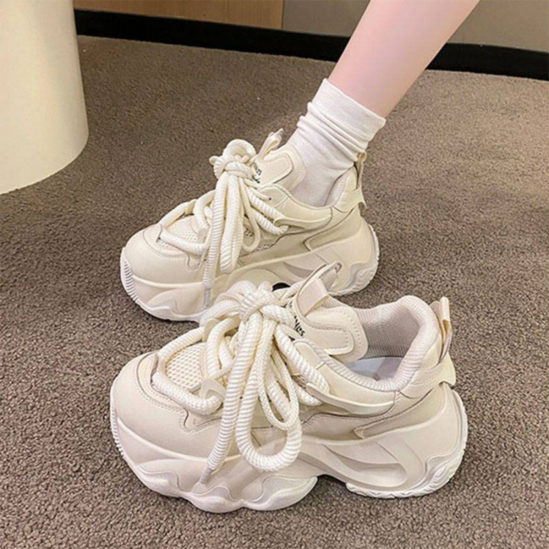 Chunky Sneakers with Thick Laces S-149