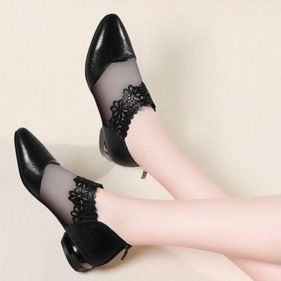 Elegant Black Lace Ankle Flats with Chic Pointed Toe Design