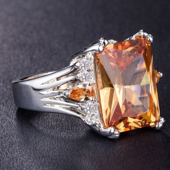 New Luxury Style Yellow Color Radiant Silver Party Ring