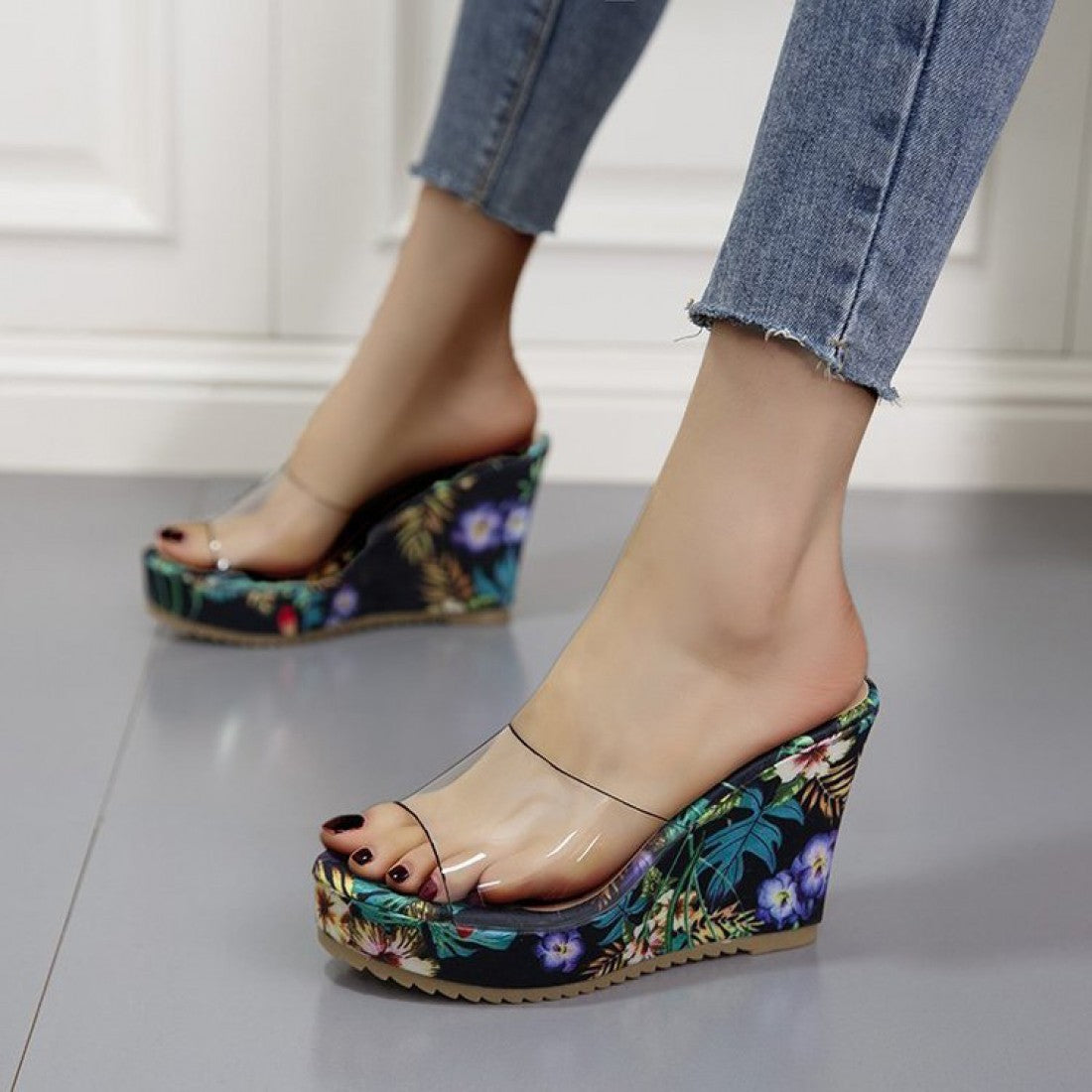 New Transparent Summer One-Line High Heeled Sandals S-112